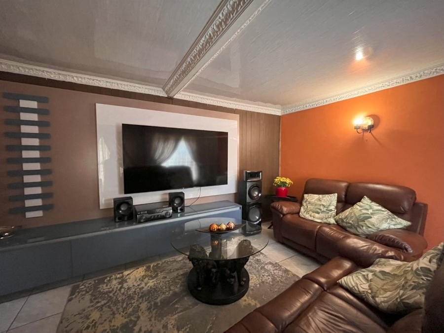 4 Bedroom Property for Sale in Noordhoek Free State